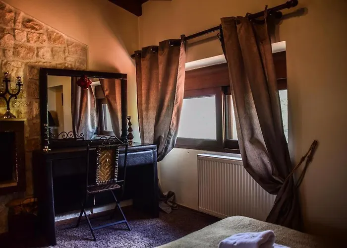 Evergreen * Synikia Mesi Trikalon