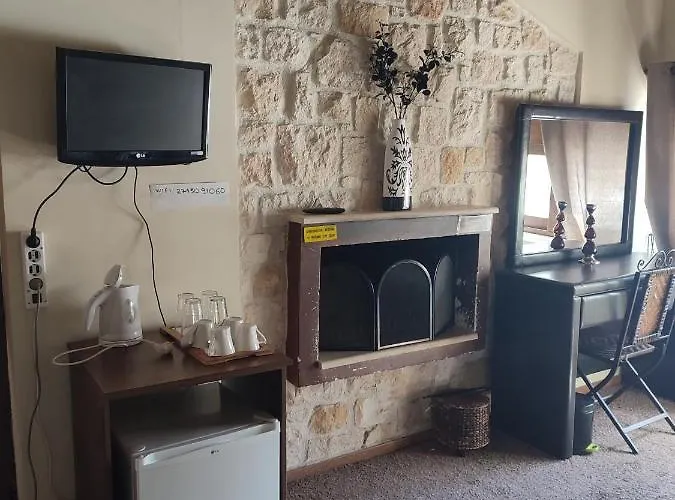 Evergreen Synikia Mesi Trikalon